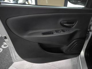 LANCIA Ypsilon usata, con ESP