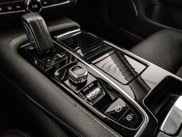 VOLVO V60 usata, con Volante in pelle