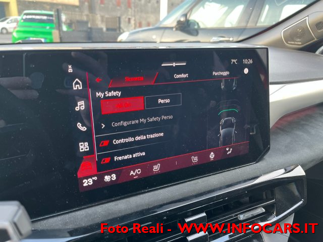 RENAULT Clio usata, con Park Distance Control