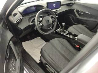 PEUGEOT 2008 usata, con Autoradio