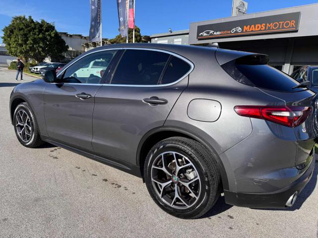 ALFA ROMEO Stelvio usata, con Autoradio