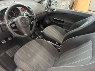 OPEL Corsa usata, con Servosterzo