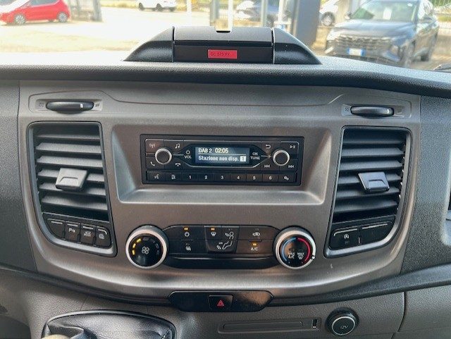 FORD Transit usata, con USB