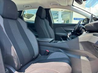 PEUGEOT 3008 usata, con Sistema di navigazione