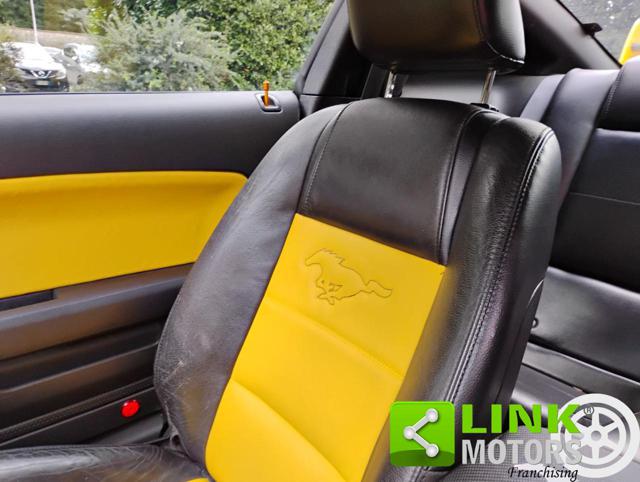 FORD Mustang usata, con Bracciolo