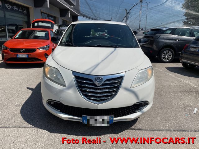 LANCIA Ypsilon usata, con Controllo trazione
