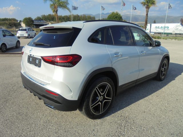 MERCEDES-BENZ GLA 200 usata, con Alzacristalli elettrici