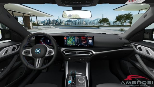 BMW i4 usata 8