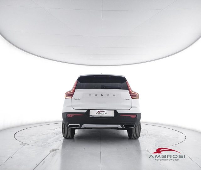 VOLVO XC40 usata 5
