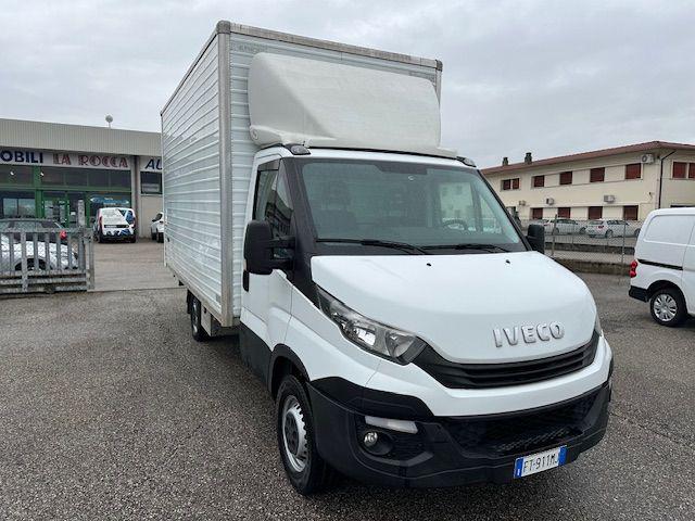 IVECO Daily usata, con Alzacristalli elettrici
