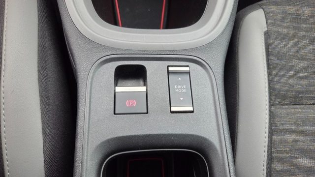 JEEP Avenger usata, con Luci diurne LED