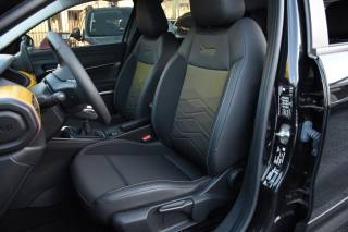 JEEP Avenger usata, con Autoradio