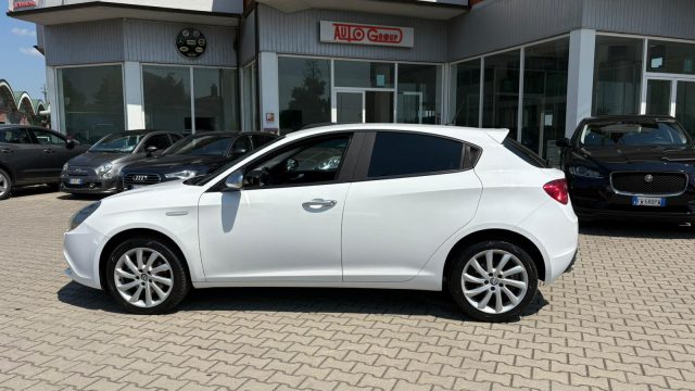 ALFA ROMEO Giulietta usata, con Autoradio
