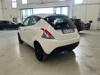 LANCIA Ypsilon usata, con ESP