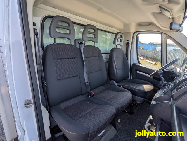 PEUGEOT Boxer usata, con MP3