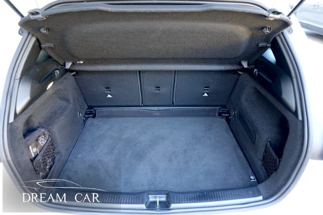 MERCEDES-BENZ B 180 usata, con Fendinebbia