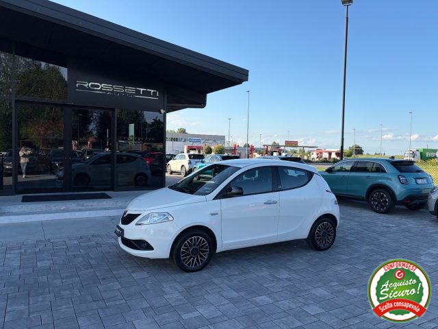 LANCIA Ypsilon usata, con Airbag laterali