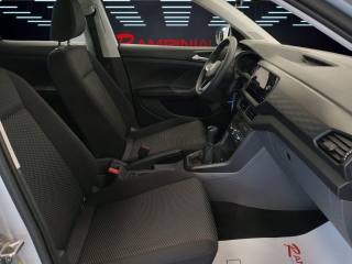 VOLKSWAGEN T-Cross usata 19