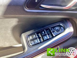 PORSCHE Macan usata, con USB