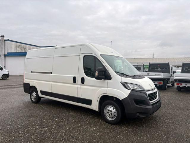 PEUGEOT Boxer usata, con Alzacristalli elettrici