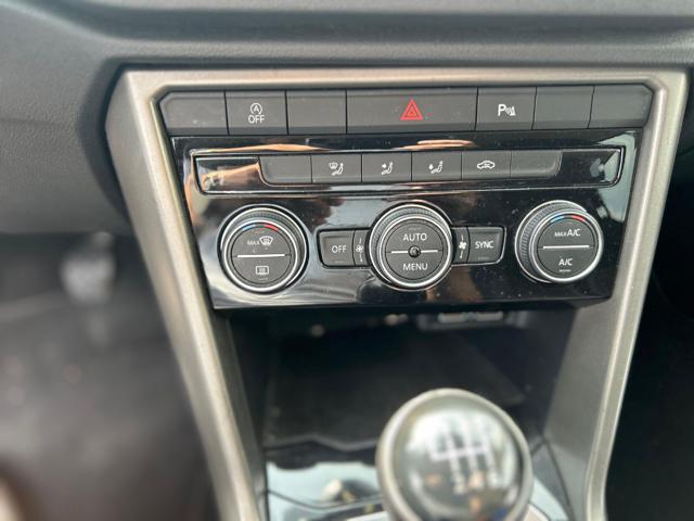 VOLKSWAGEN T-Roc usata 24