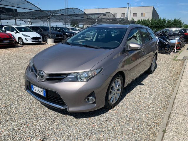 TOYOTA Auris Touring Sports usata, con ABS