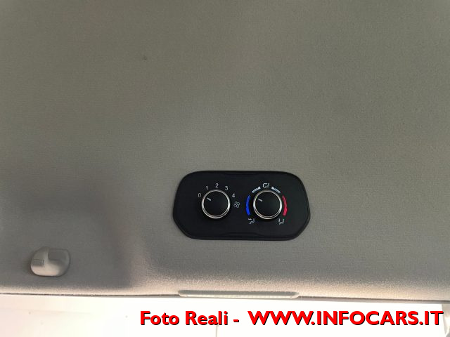 FORD Tourneo Custom usata 24