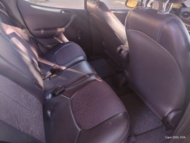 MERCEDES-BENZ A 170 usata, con Specchietto retrovisore con funzione antiabbagliamento