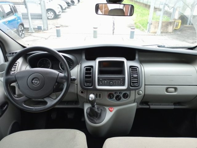 OPEL Vivaro usata, con Sensori di parcheggio posteriori