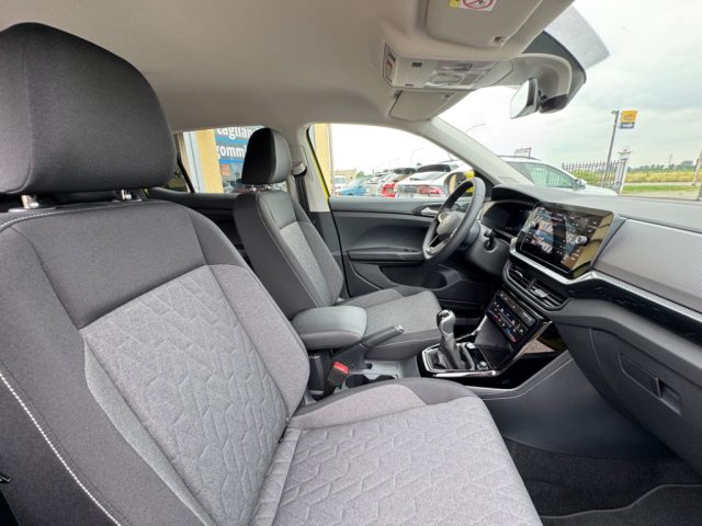 VOLKSWAGEN T-Cross usata, con Autoradio