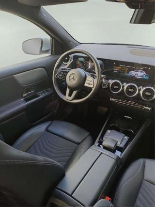 MERCEDES-BENZ GLA 180 usata, con Sedile posteriore sdoppiato