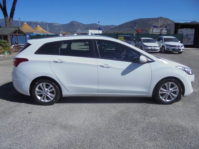 HYUNDAI i30 usata, con Specchietti laterali elettrici