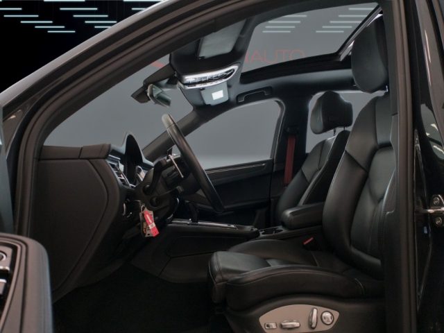 PORSCHE Macan usata 15