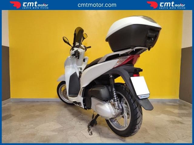 HONDA SH 300 i usata 3