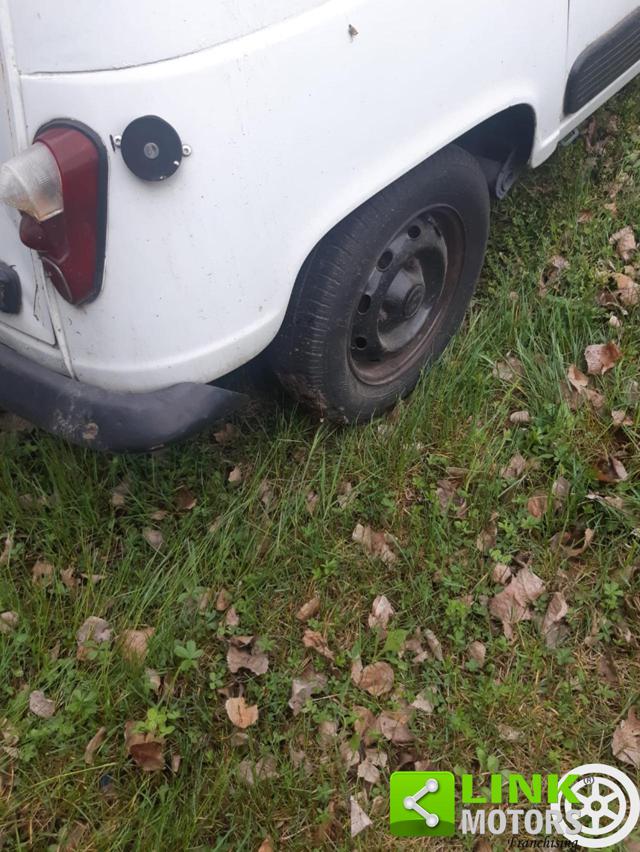 RENAULT R 4 usata 32