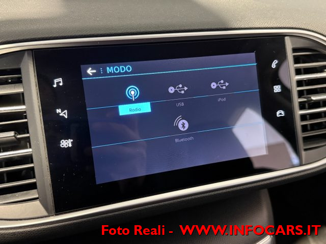 PEUGEOT 308 usata, con Park Distance Control