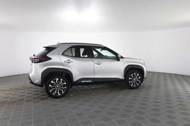 TOYOTA Yaris Cross usata 2