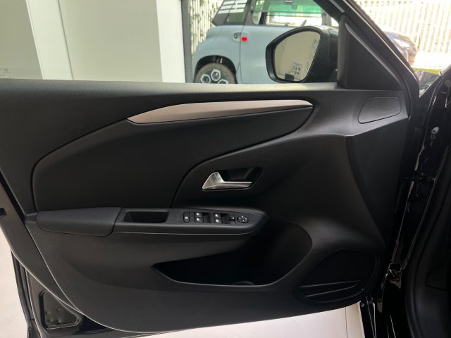 OPEL Corsa usata, con Autoradio digitale
