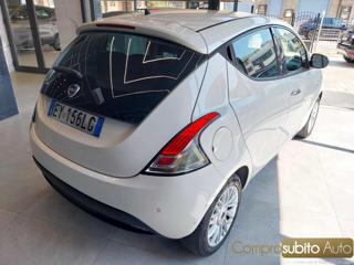 LANCIA Ypsilon usata, con ESP