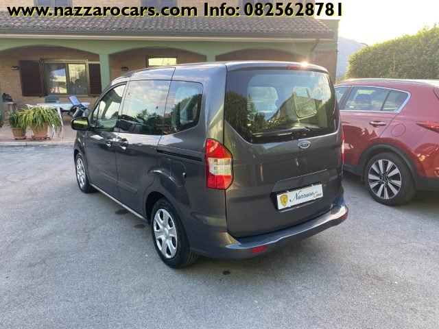 FORD Tourneo Courier usata, con USB