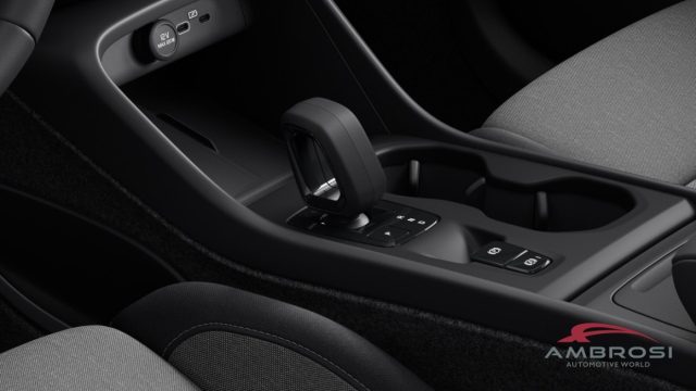 VOLVO XC40 usata 13