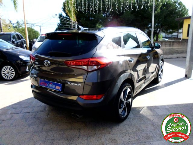 HYUNDAI Tucson usata, con Autoradio