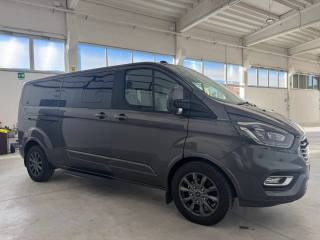 FORD Tourneo Custom usata, con Autoradio