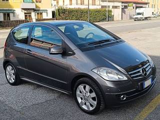 MERCEDES-BENZ A 150 usata, con Specchietti laterali elettrici
