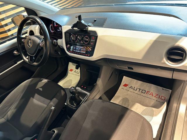 VOLKSWAGEN up! usata, con USB