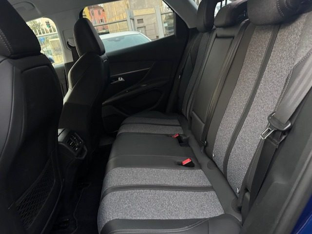 PEUGEOT 3008 usata, con Fendinebbia