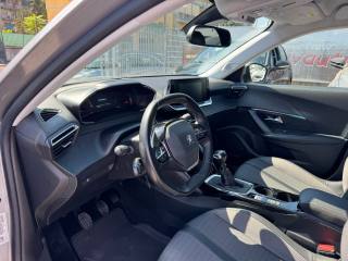 PEUGEOT 2008 usata, con Boardcomputer