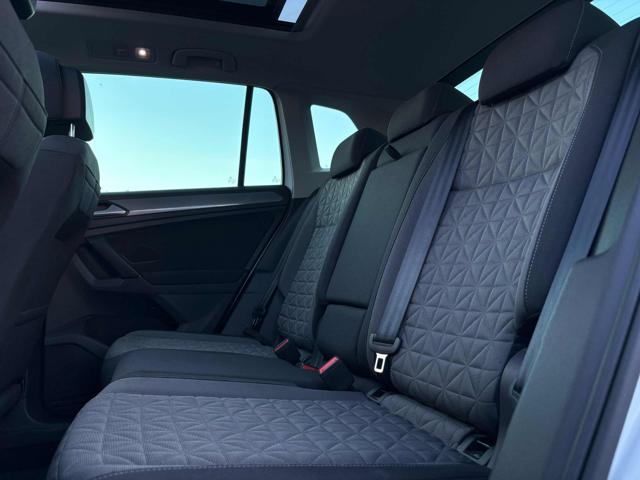 VOLKSWAGEN Tiguan usata, con Park Distance Control