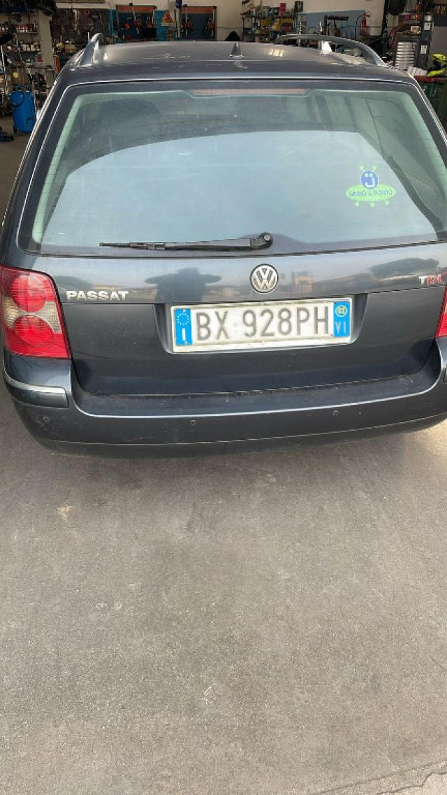 VOLKSWAGEN Passat usata, con Airbag