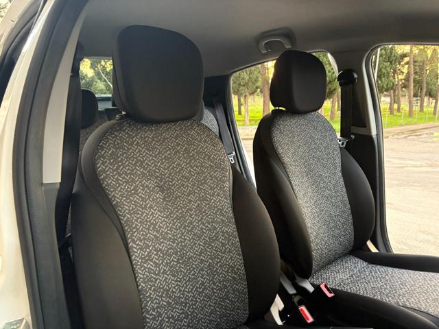 LANCIA Ypsilon usata, con Luci diurne